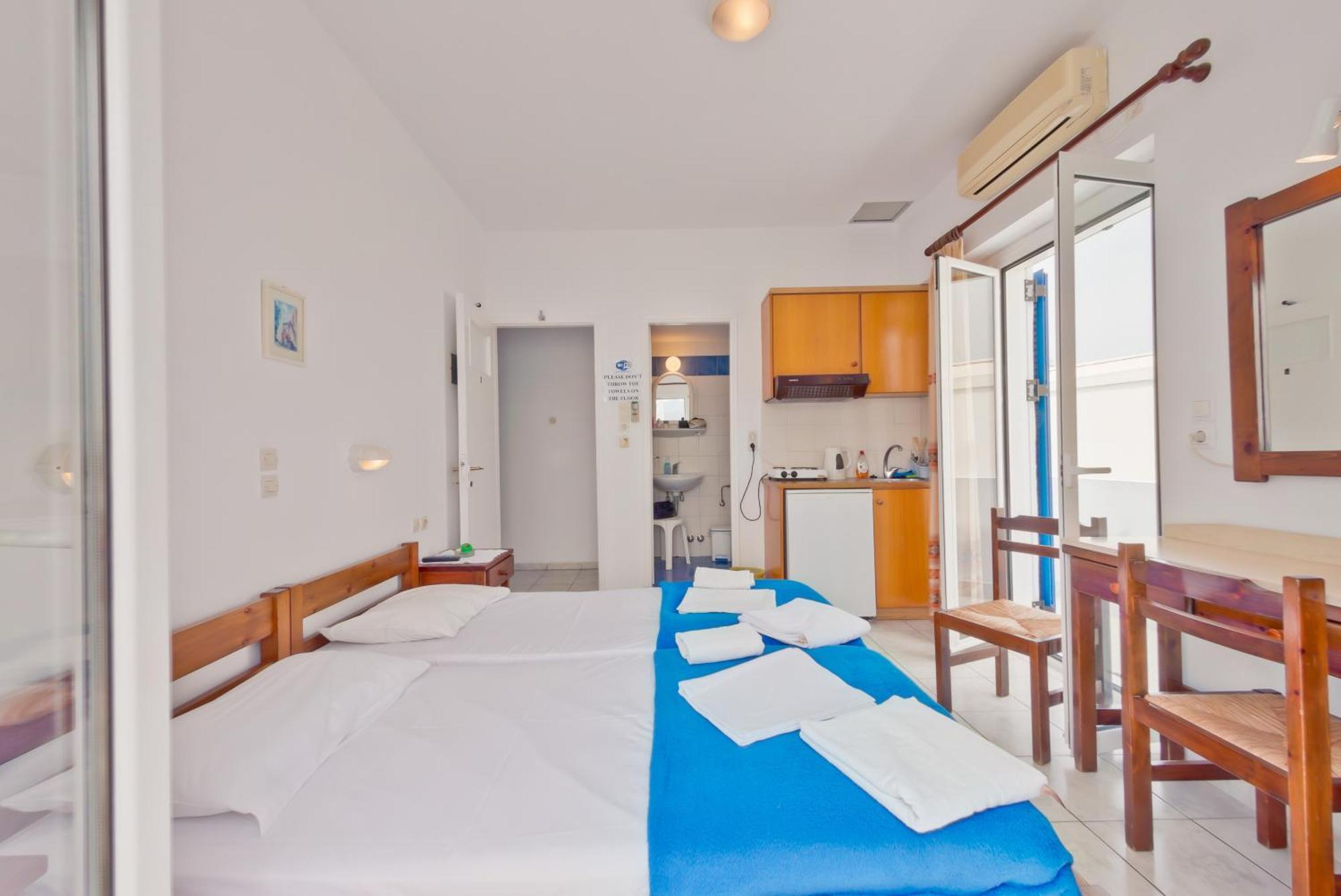 Paris Rooms Antiparos Town Екстериор снимка