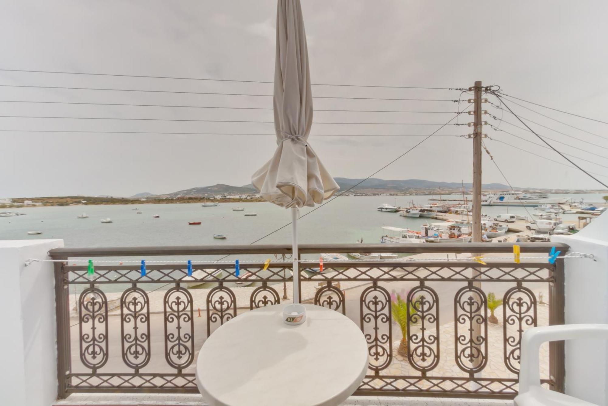 Paris Rooms Antiparos Town Екстериор снимка