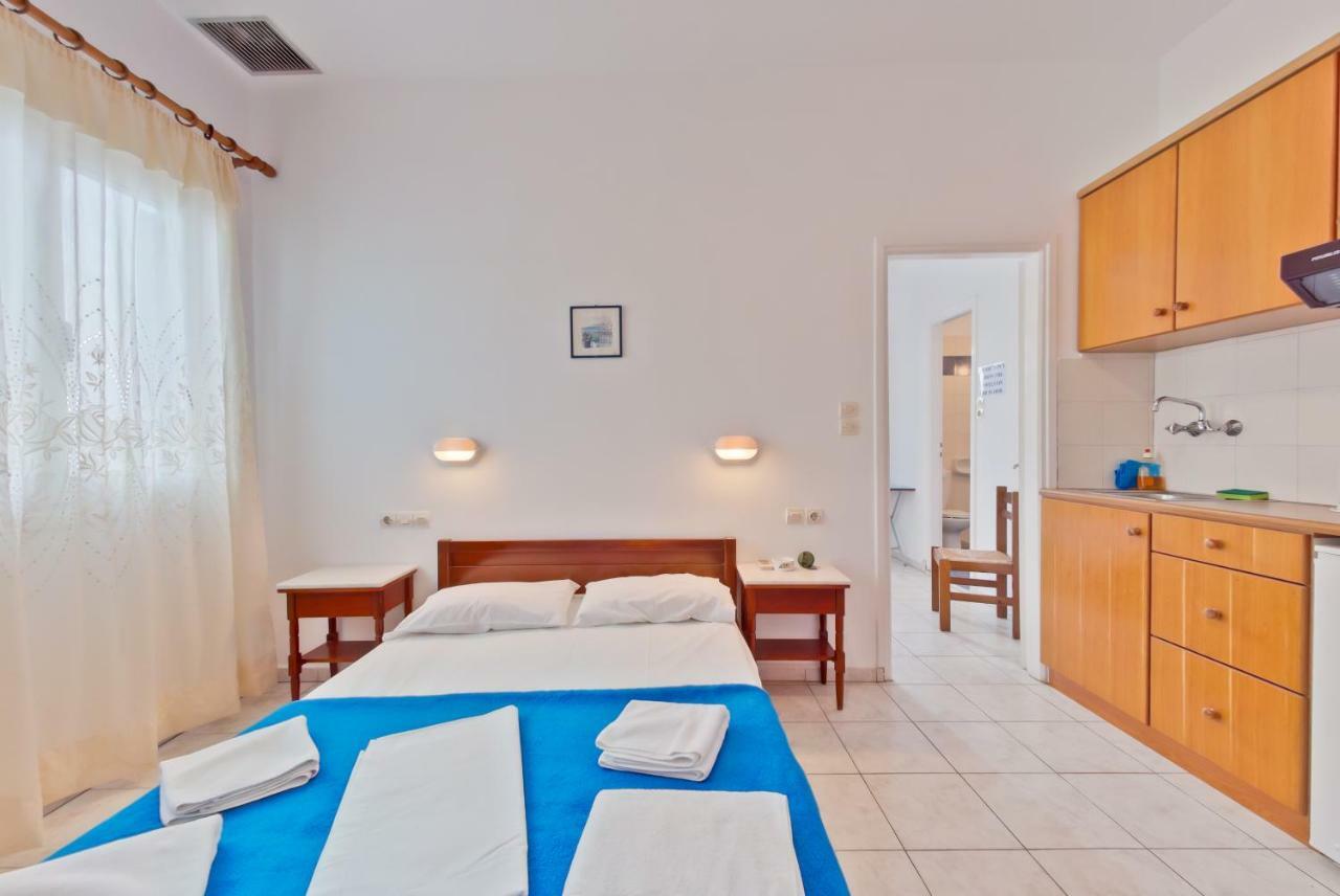 Paris Rooms Antiparos Town Екстериор снимка